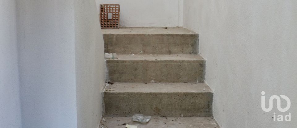 Casa indipendente / Villa 0 locali di 160 m² in Neirone (16040)