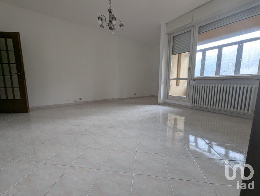 Appartamento 6 locali di 110 m² a Sulmona (67039)