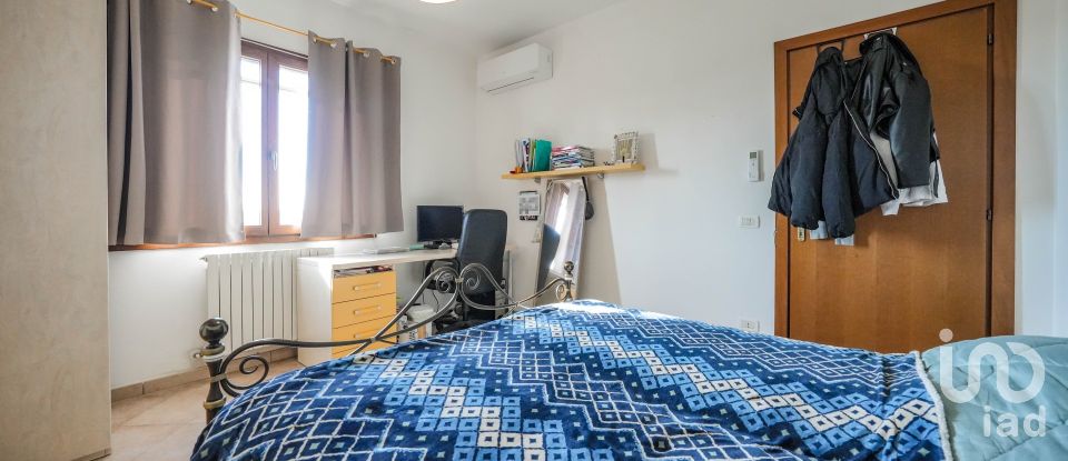 Casa indipendente 5 locali di 215 m² in Berra (44030)