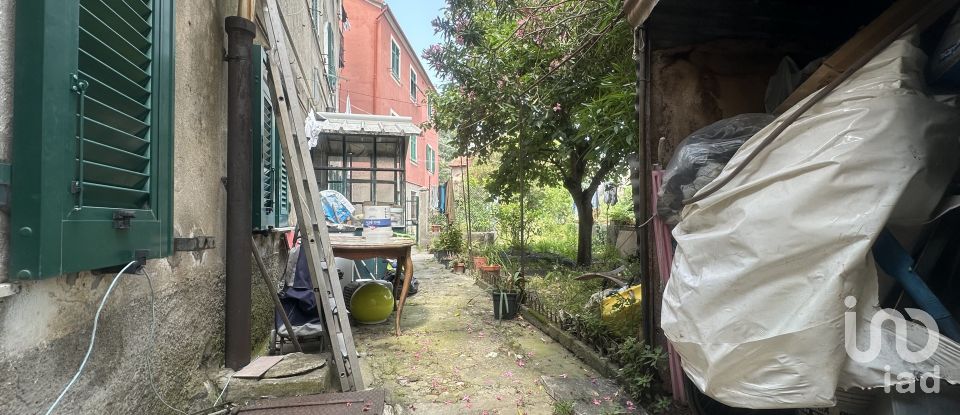 Appartamento 5 locali di 80 m² a Genova (16133)