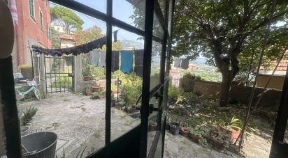 Appartamento 5 locali di 80 m² a Genova (16133)