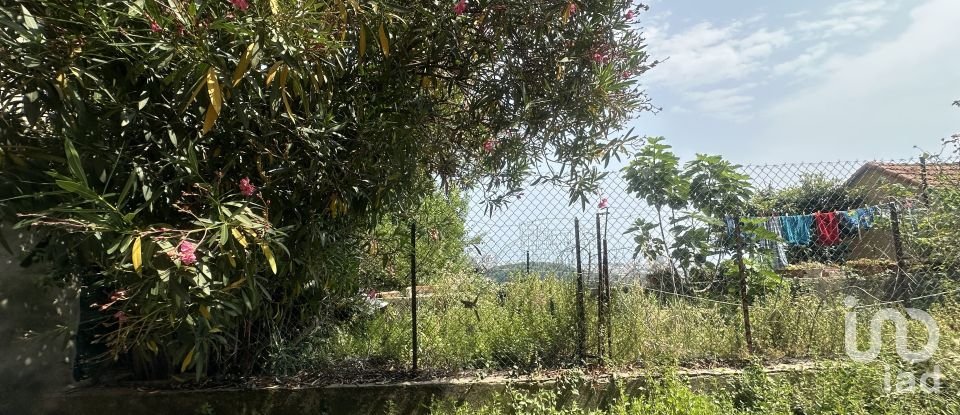 Appartamento 5 locali di 80 m² a Genova (16133)