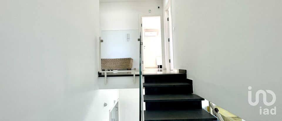 Farm 4 rooms of 151 m² in Avola (96012)