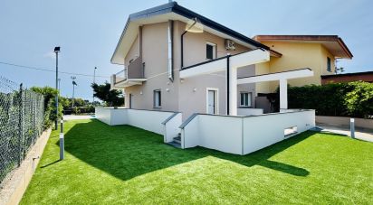 Farm 4 rooms of 151 m² in Avola (96012)