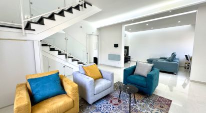 Casale 4 locali di 151 m² in Avola (96012)