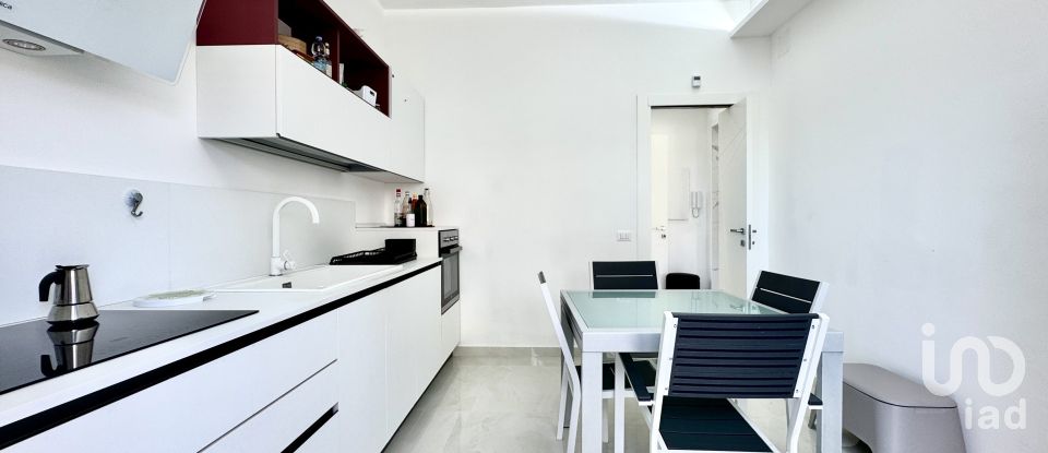 Farm 4 rooms of 151 m² in Avola (96012)