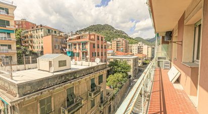 Appartamento 8 locali di 100 m² a Genova (16153)