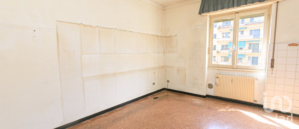 Appartamento 8 locali di 100 m² a Genova (16153)