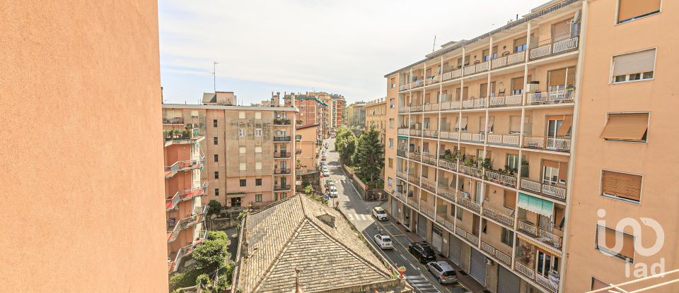 Appartamento 8 locali di 100 m² a Genova (16153)