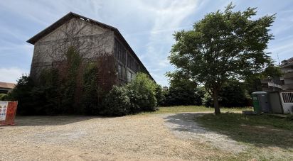 Terreno di 2.000 m² in Mariano Comense (22066)