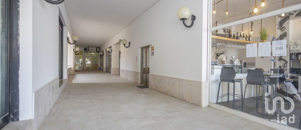 Negozio / locale commerciale di 180 m² in Numana (60026)