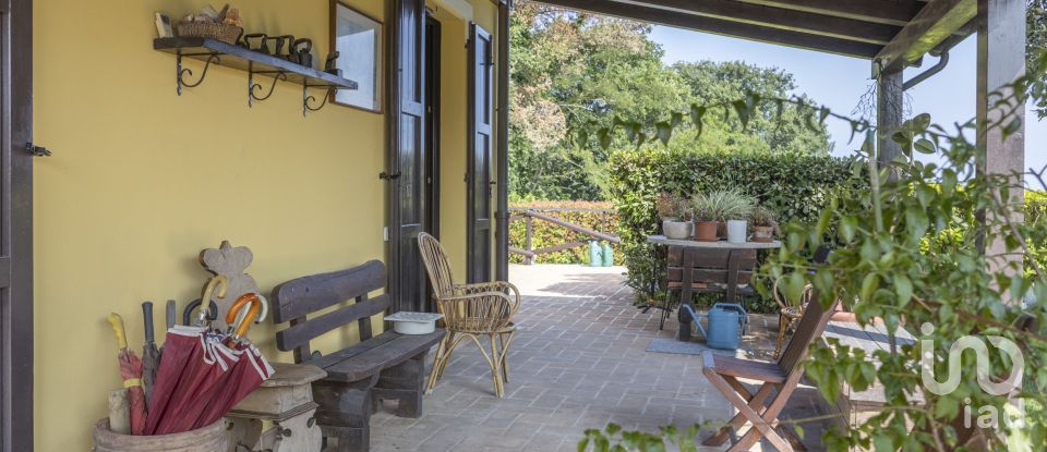 Casa indipendente / Villa 6 locali di 180 m² in Sirolo (60020)