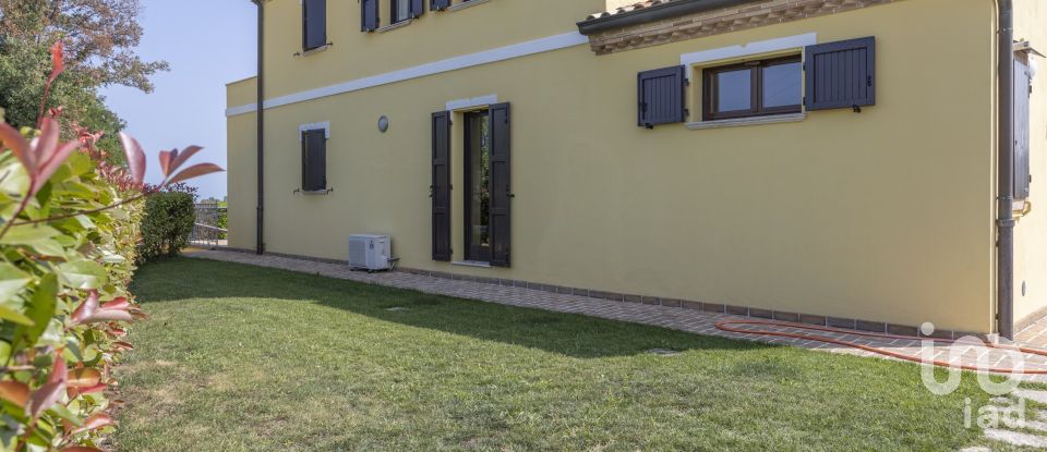 Casa indipendente / Villa 6 locali di 180 m² in Sirolo (60020)