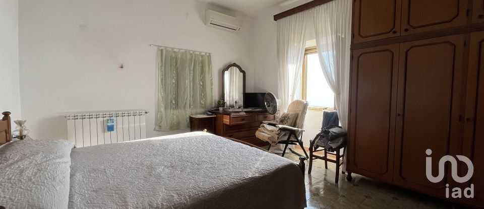 Appartamento 5 locali di 126 m² a - (87030)