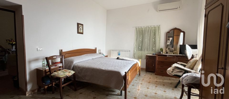 Appartamento 5 locali di 126 m² a - (87030)