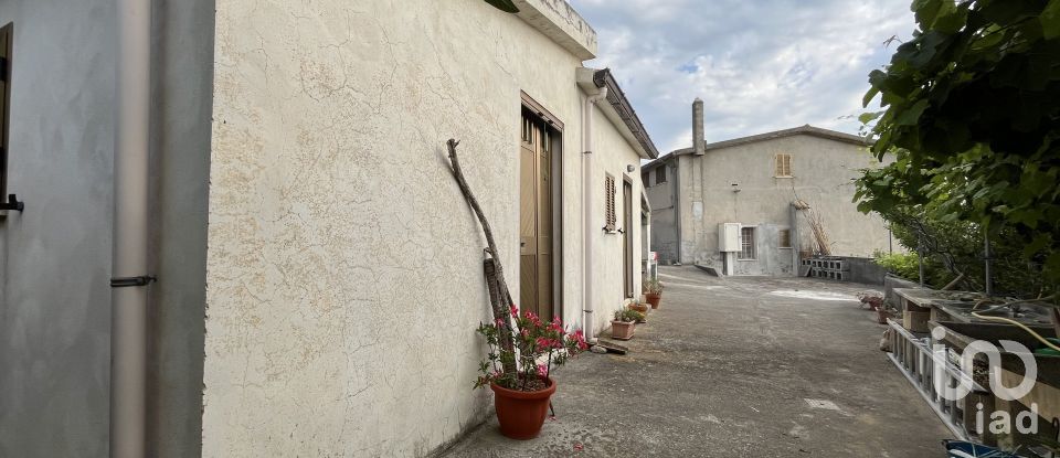 Appartamento 5 locali di 126 m² a - (87030)