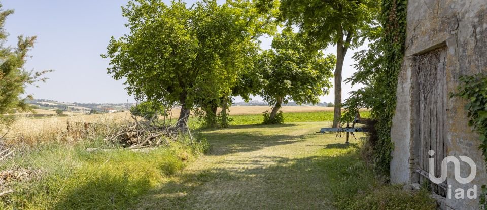 Rustico 7 locali di 270 m² in Filottrano (60024)