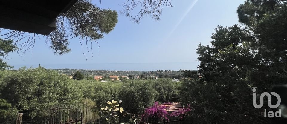 Farm 12 rooms of 197 m² in Trabia (90019)