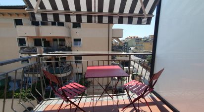 Three-room apartment of 67 m² in Cogoleto (16016)