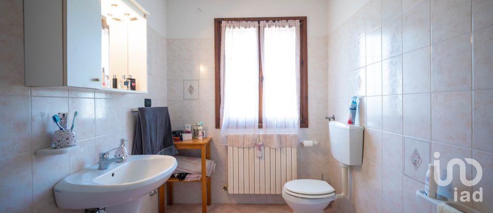 Casa indipendente / Villa 10 locali di 290 m² in Jolanda di Savoia (44037)