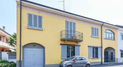 Trilocale di 103 m² a Verano Brianza (20843)