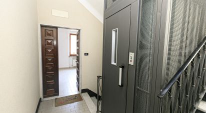 Trilocale di 70 m² a Genova (16126)