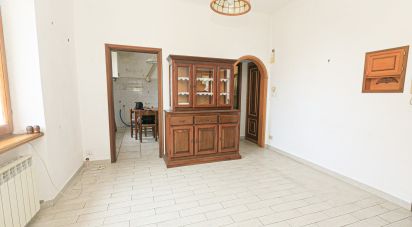 Trilocale di 70 m² a Genova (16126)