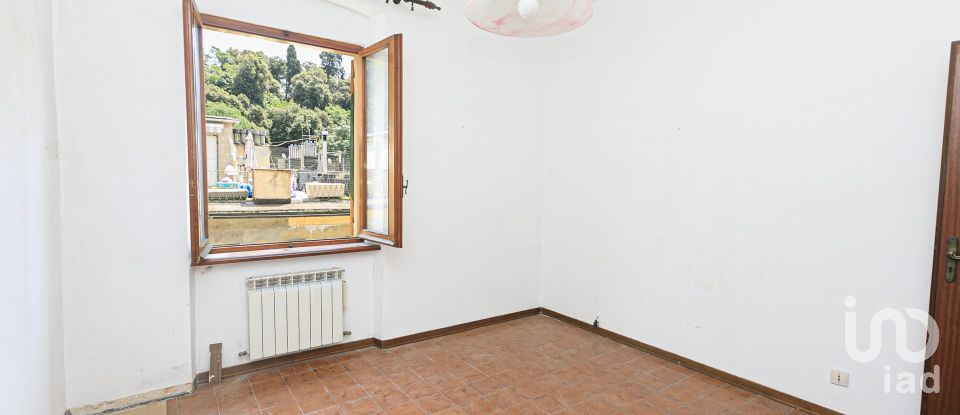 Three-room apartment of 70 m² in Genova (16126)