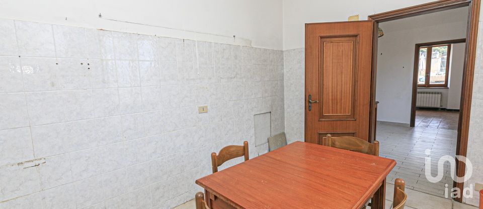 Three-room apartment of 70 m² in Genova (16126)
