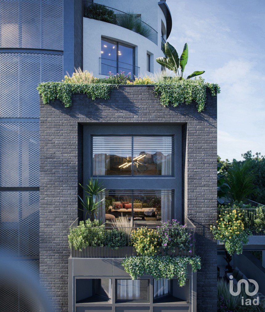 Quadrilocale di 165 m² a Milano (20155)