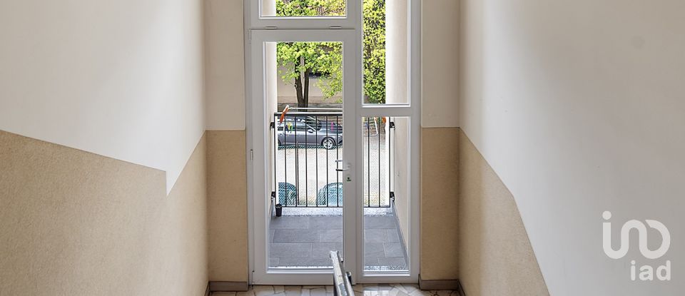 Trilocale di 67 m² a Seregno (20831)