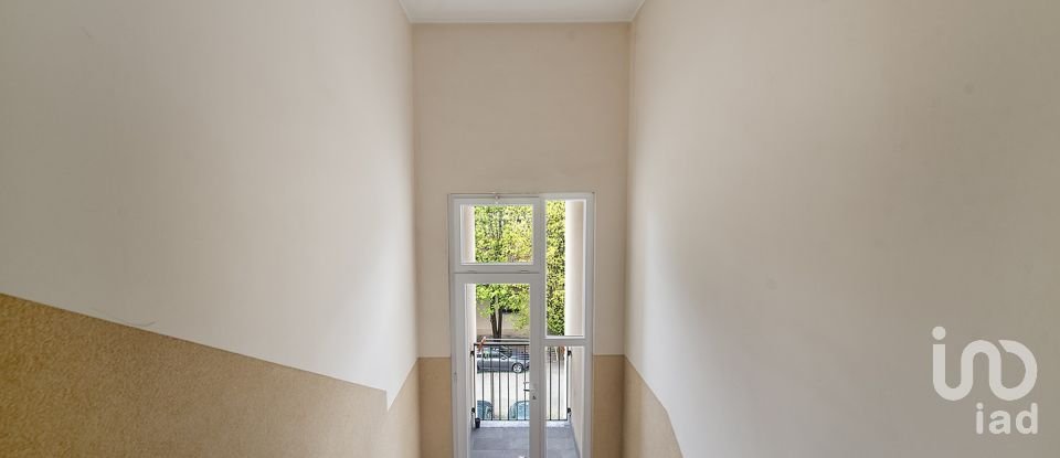 Trilocale di 67 m² a Seregno (20831)