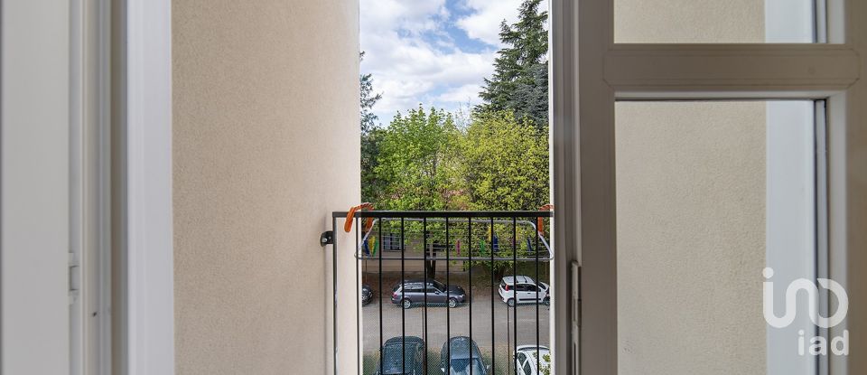 Trilocale di 67 m² a Seregno (20831)