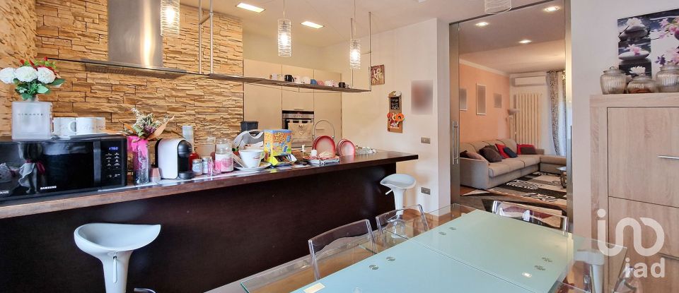 Apartment 5 rooms of 140 m² in Montecosaro (62010)