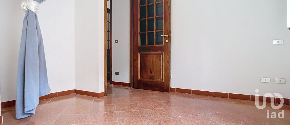 House 6 rooms of 70 m² in Neirone (16040)