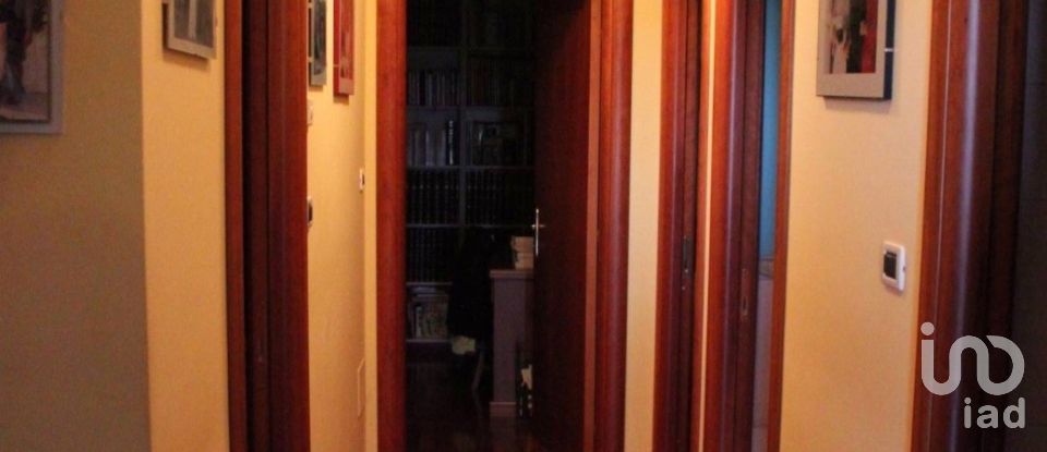 Casale 17 locali di 400 m² in Colonnella (64010)