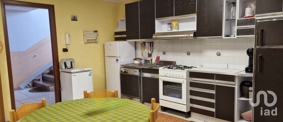 Casale 17 locali di 400 m² in Colonnella (64010)