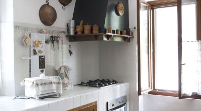 Casa indipendente 7 locali di 227 m² in Panicale (06064)