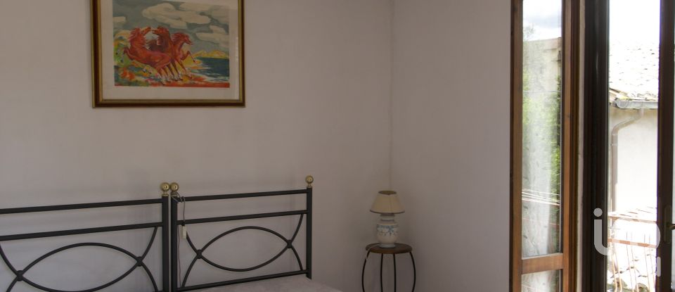 Townhouse 7 rooms of 227 m² in Panicale (06064)