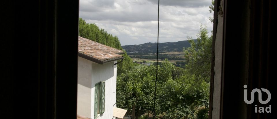 Townhouse 7 rooms of 227 m² in Panicale (06064)