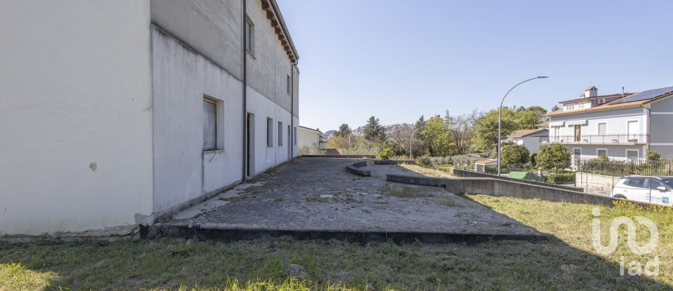 Villa Bifamiliare 9 locali di 120 m² in Osimo (60027)