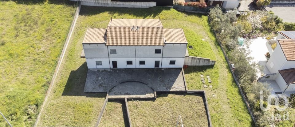 Villa Bifamiliare 9 locali di 120 m² in Osimo (60027)