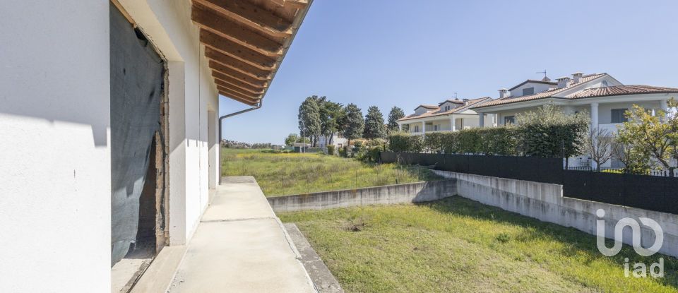 Villa Bifamiliare 9 locali di 120 m² in Osimo (60027)