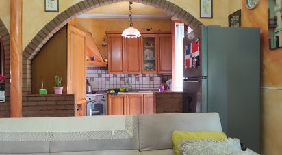 Trilocale di 96 m² a Reggio nell'Emilia (42124)