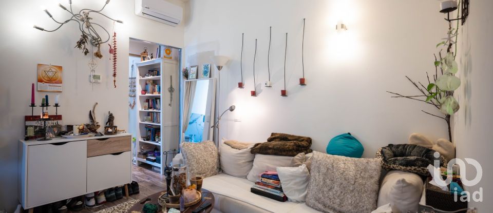 Farm 8 rooms of 230 m² in Peschiera del Garda (37019)