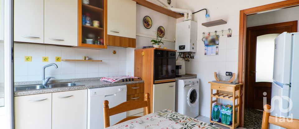 Apartment 5 rooms of 83 m² in Carcare (17043)