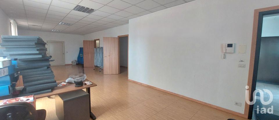 Uffici di 60 m² in Pinerolo (10064)