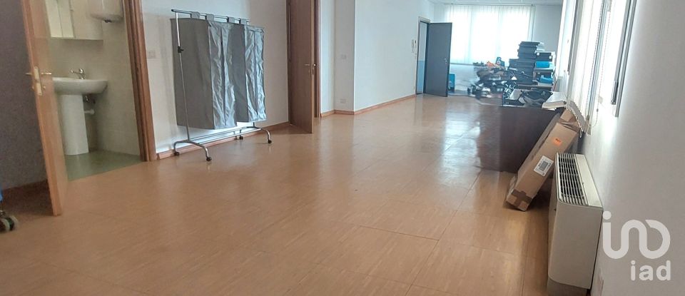 Uffici di 60 m² in Pinerolo (10064)