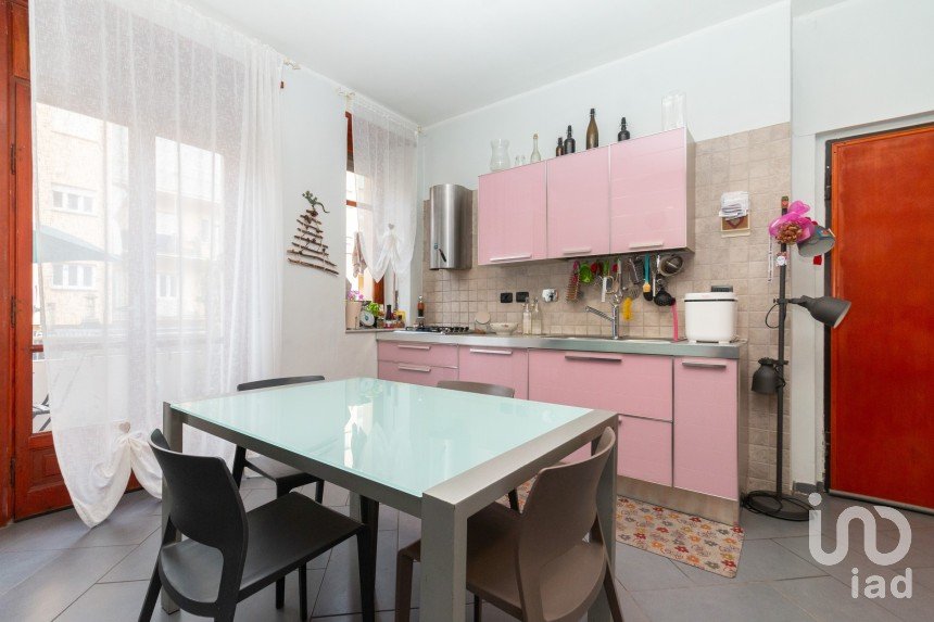 Trilocale di 70 m² a Torino (10145)