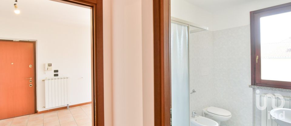 Bilocale di 54 m² a Meda (20821)